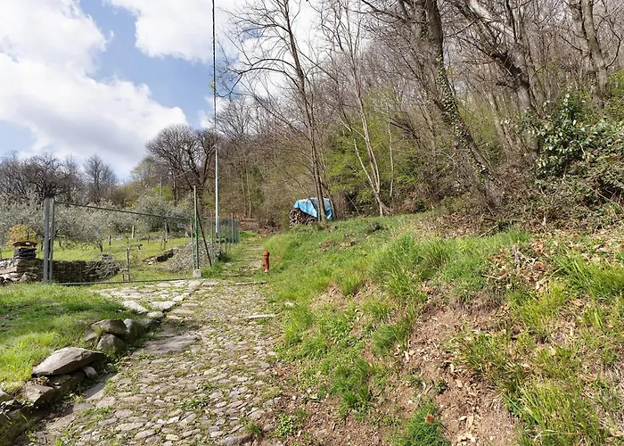 Apartament La Torretta Di Mozzola *