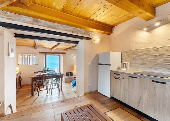 Apartament La Torretta Di Mozzola Oggebbio