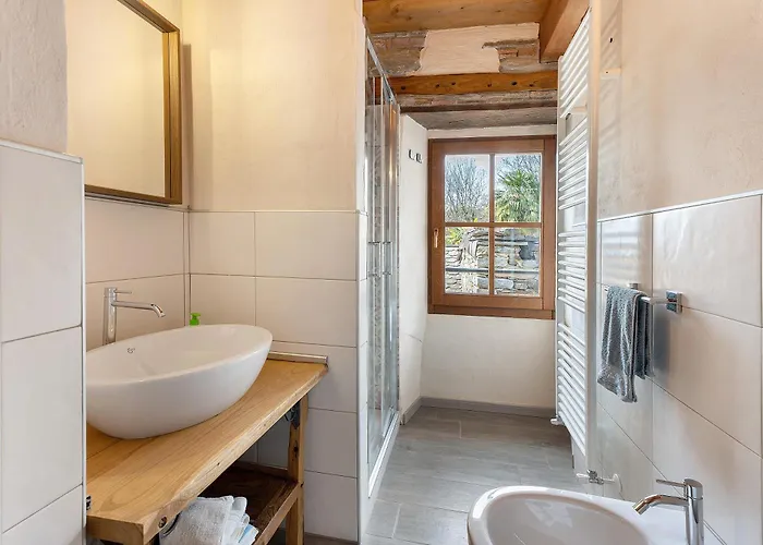 Apartament La Torretta Di Mozzola Oggebbio