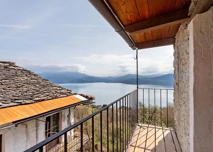 Apartament La Torretta Di Mozzola